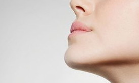 什么是假体隆鼻修复手术？