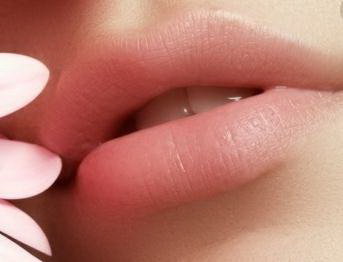 玻尿酸丰唇安全性有保障吗？
