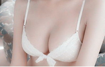 做自体皮瓣乳房再造手术需要多长时间？