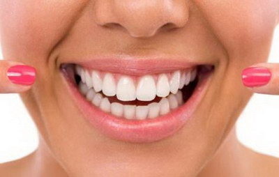 儿童牙齿有蛀牙能涂氟吗_怎样预防儿童牙齿蛀牙