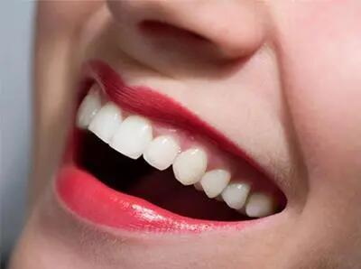 治疗牙齿后牙龈总是起血泡(治疗牙齿后牙龈疼肿怎么办)