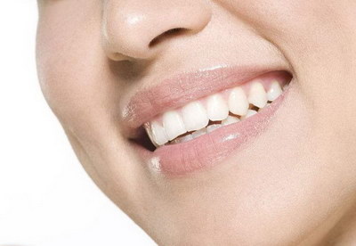 牙齿内黄是什么原因引起