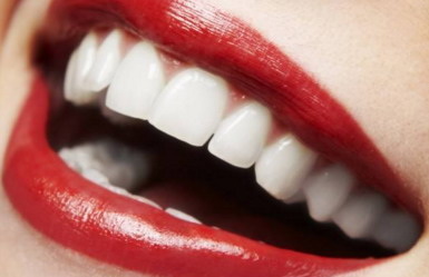 下颌第一磨牙开始萌出的时间是_下颌第一磨牙几个牙尖