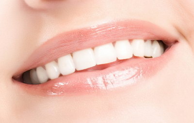 牙齿敏感一般的原因引起(牙齿敏感一般是什么原因)