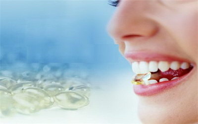 牙龈酸痛是什么原因造成的(牙龈酸痛是什么原因引起的)