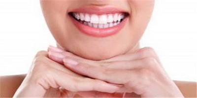 双氧水漂白牙齿危害「双氧水漂白牙齿浓度」