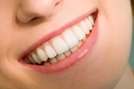 拔牙导致邻牙急性牙髓炎