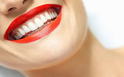 牙齿的牙垢怎么产生的_牙齿牙垢怎么去除最简单方法