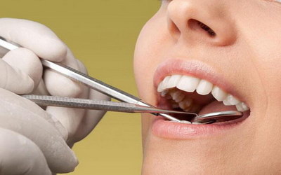 牙齿根管治疗的利弊(牙齿根管治疗危险吗)