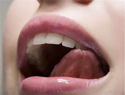 牙龈肿胀疼痛吃什么药(种植牙牙龈肿胀疼痛)