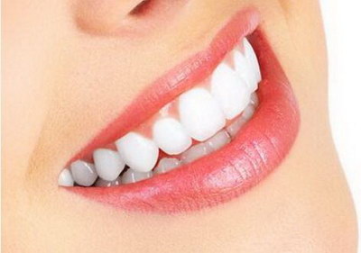 全口假牙能用多少年(做全口假牙要种植多少颗牙)