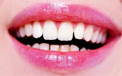 门牙牙龈萎缩怎么办掉牙能补吗(门牙牙龈肿了怎么办才能消肿)