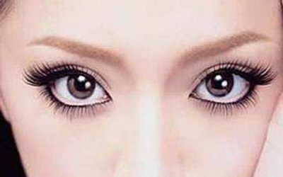 纹完美瞳线眼睛不舒服「纹完美瞳线之后眼睛里有小黑点」