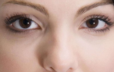 如何避免危害双眼皮贴？
