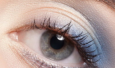 来月经可以做双眼皮手术吗(月经第一天可以做双眼皮手术吗)